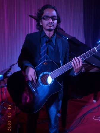 male guitar players ahmedabad